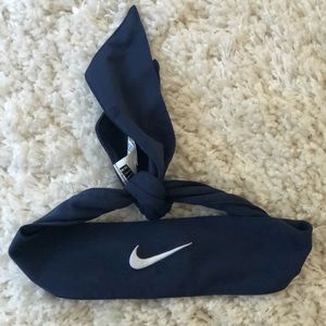 Nike headband